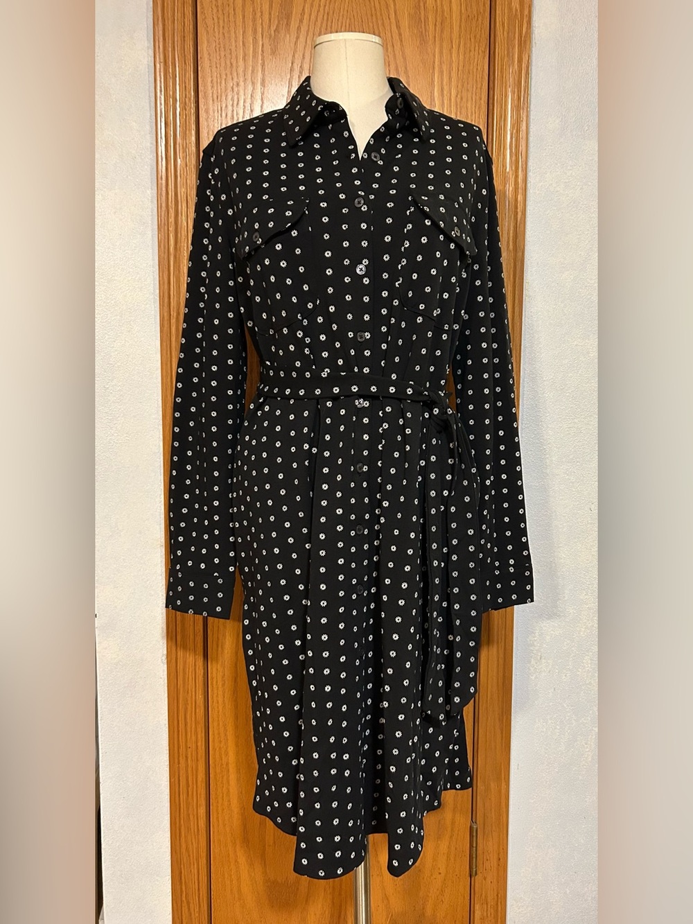 Lands' End Black Long-Sleeve Dress with White Daisy Print